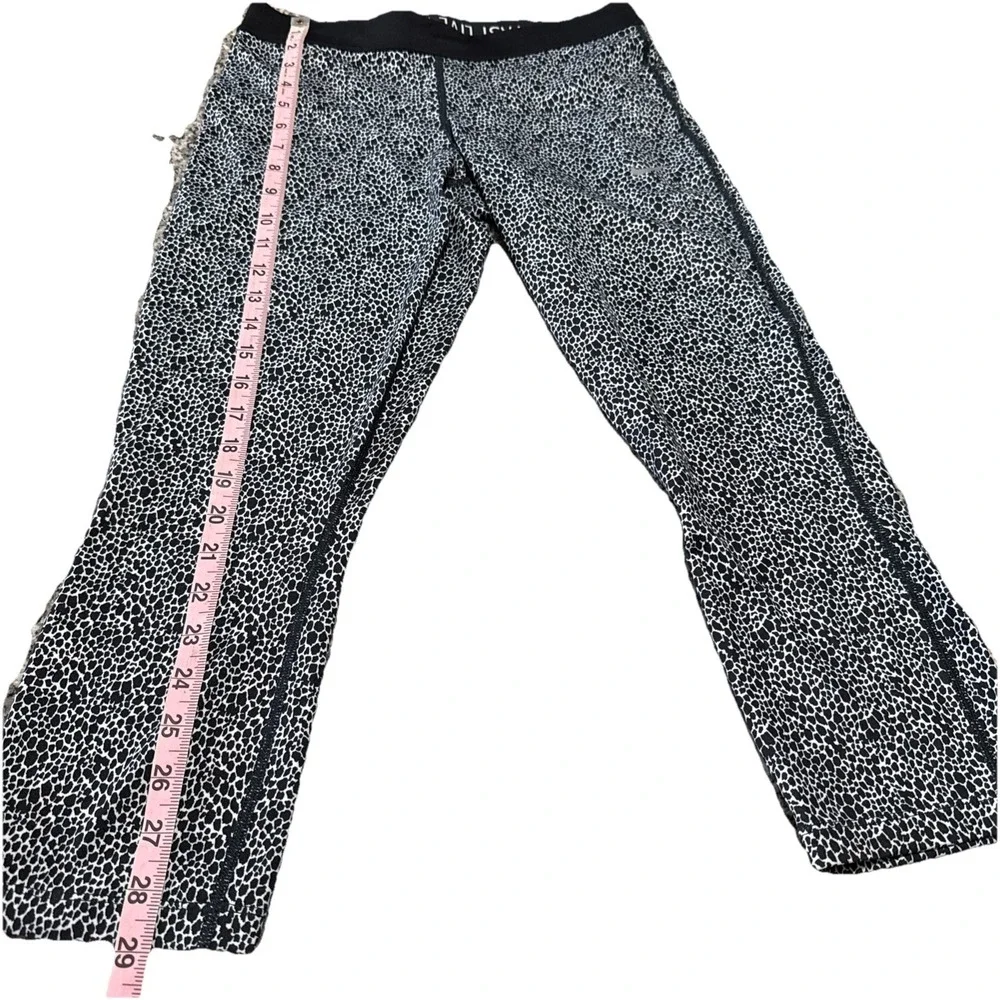 NIKE‎ Dri-FIT Performance Running Tights Black Gray Leopard Print Sz M